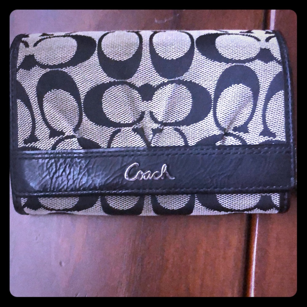 Coach signature wallet